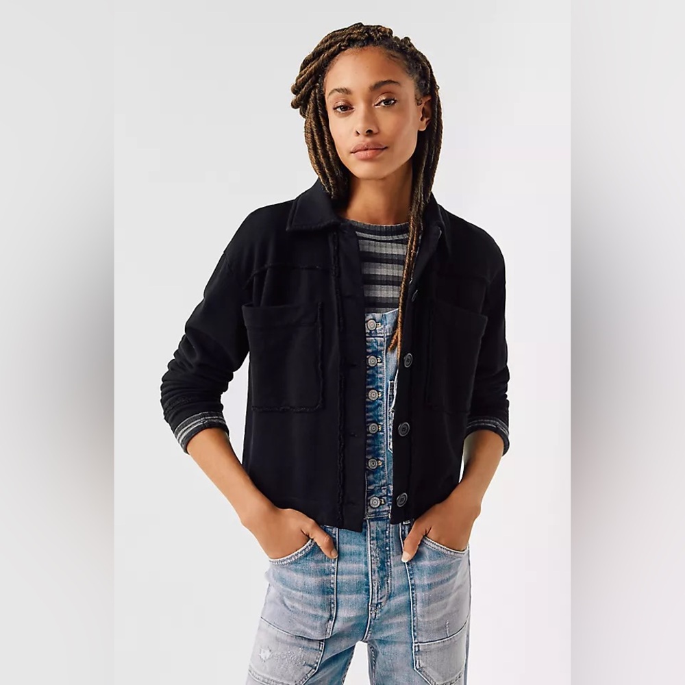 T.La‎ Anthropologie Cropped Terry Shirt Jacket